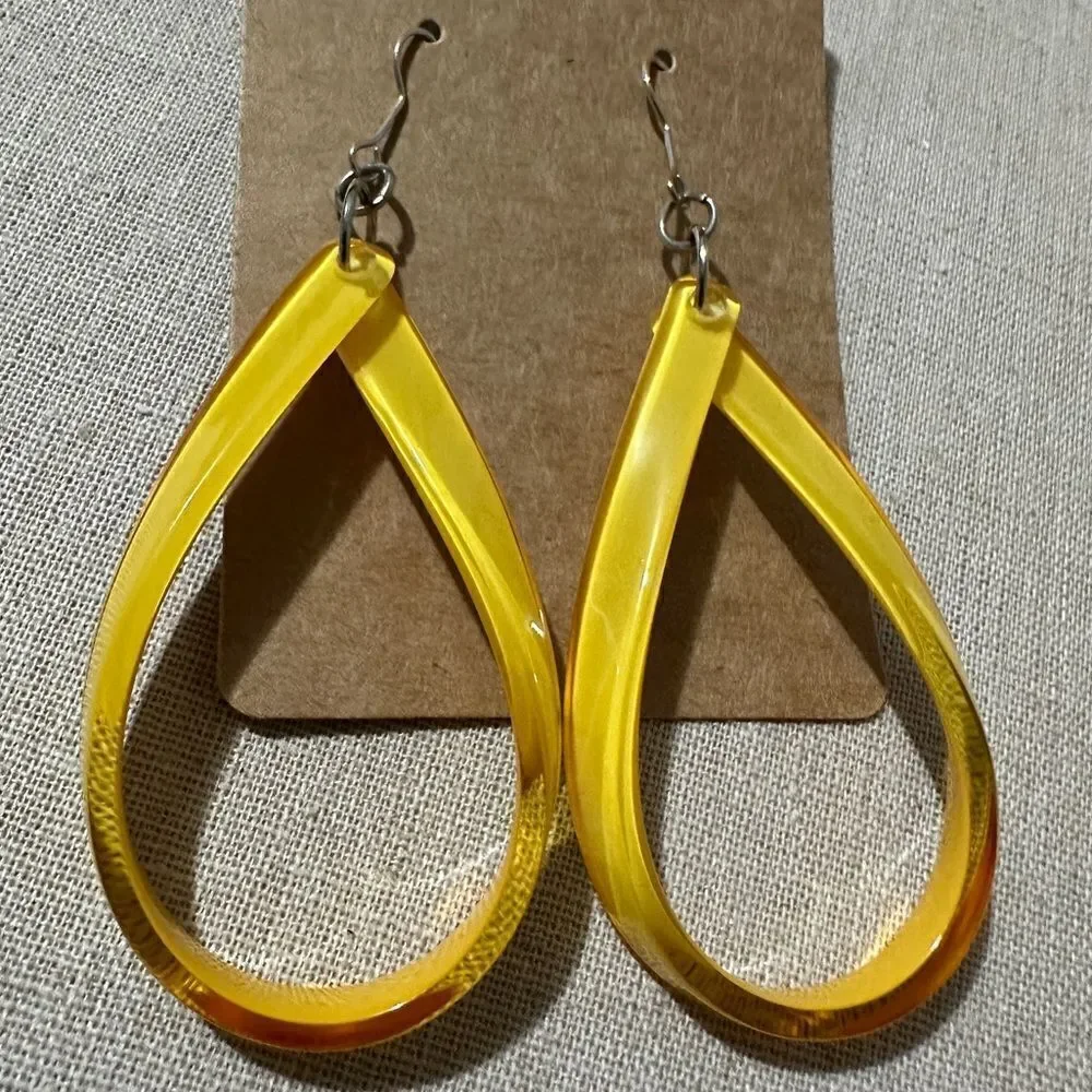 N/A bold yellow